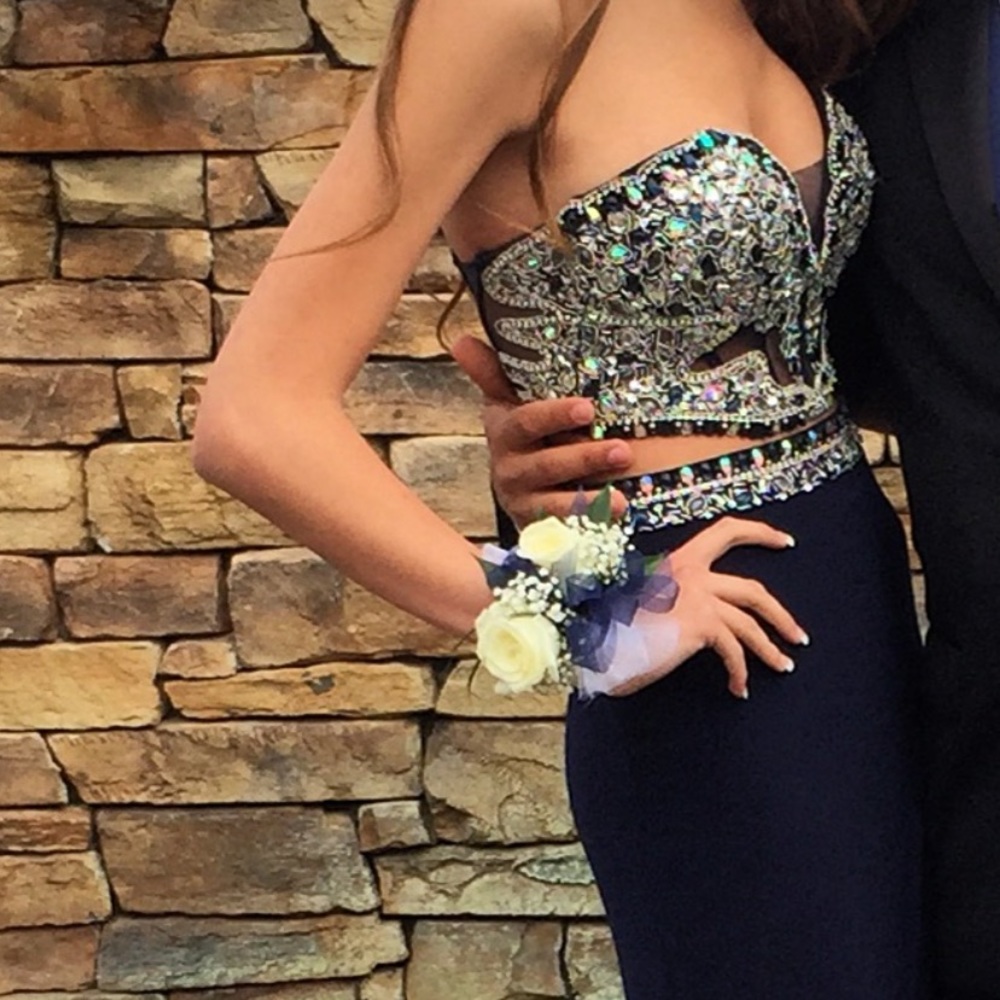 Elegant Navy Blue Two Piece Set - Picture 3 of 4